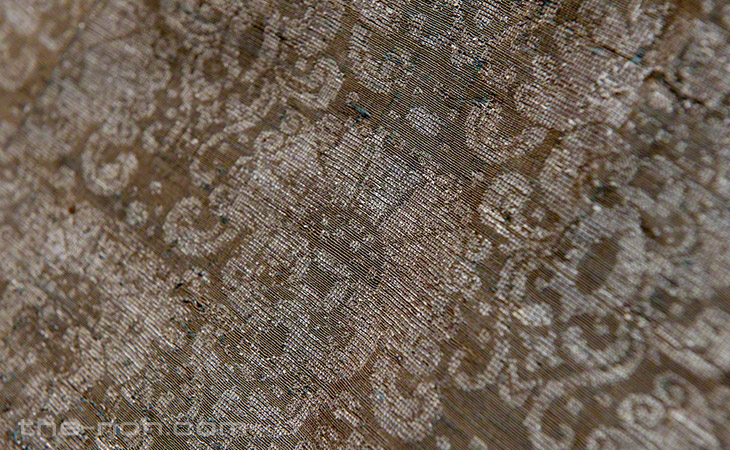 A light-brown Okina kariginu with flower patterns from China and silver brocade.